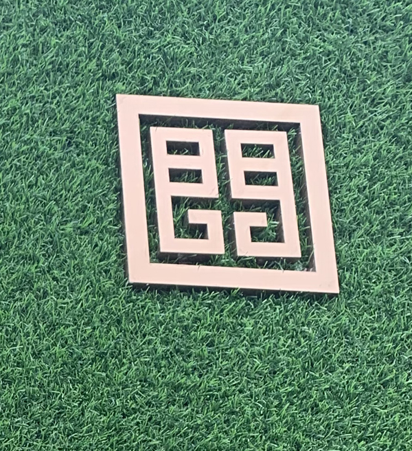 拉丝钛金字